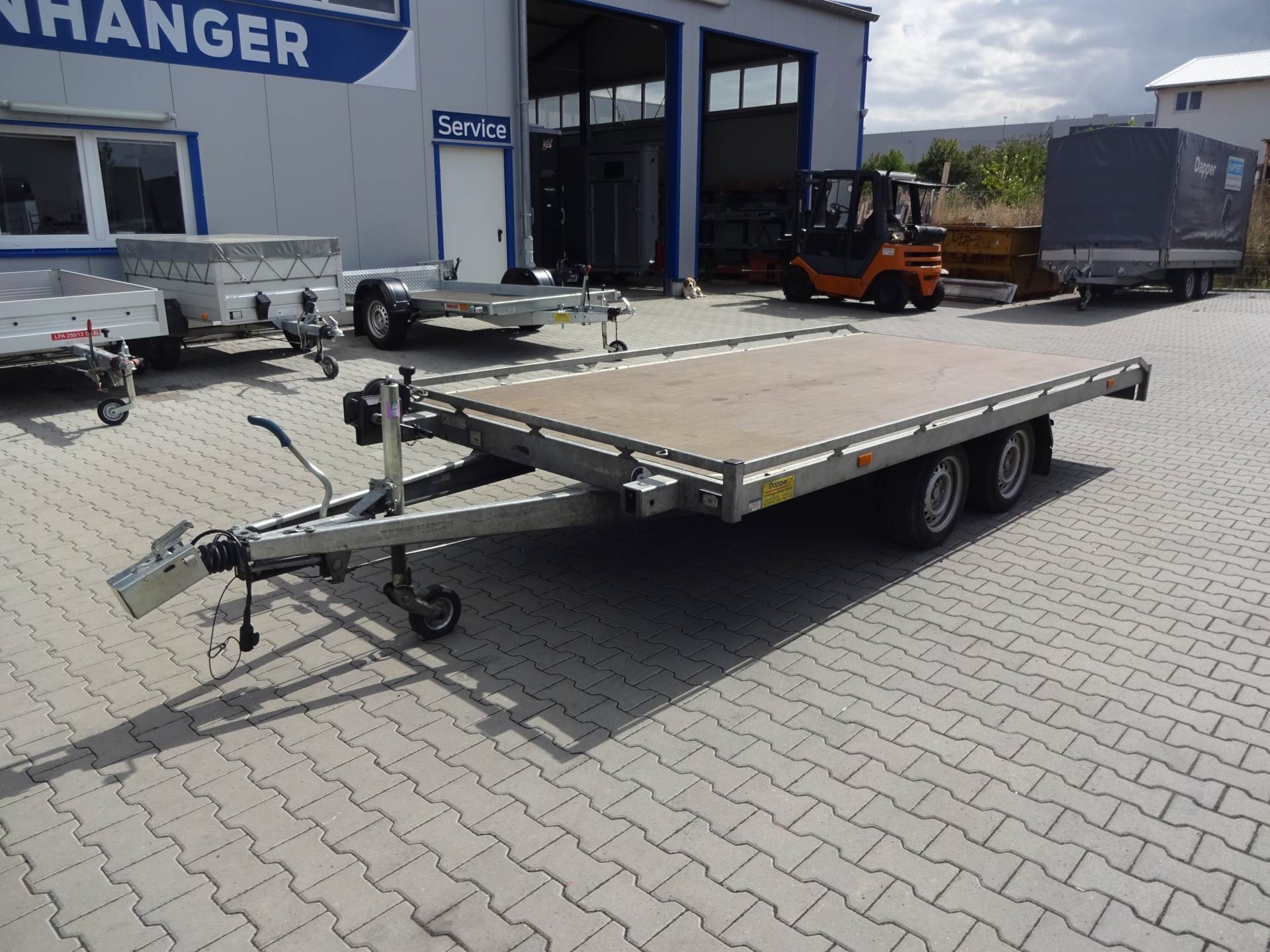 gebremster Hochlader Mehrzweck-Transporter 4,05x2,01m - 2700 kg Anhänger – 2