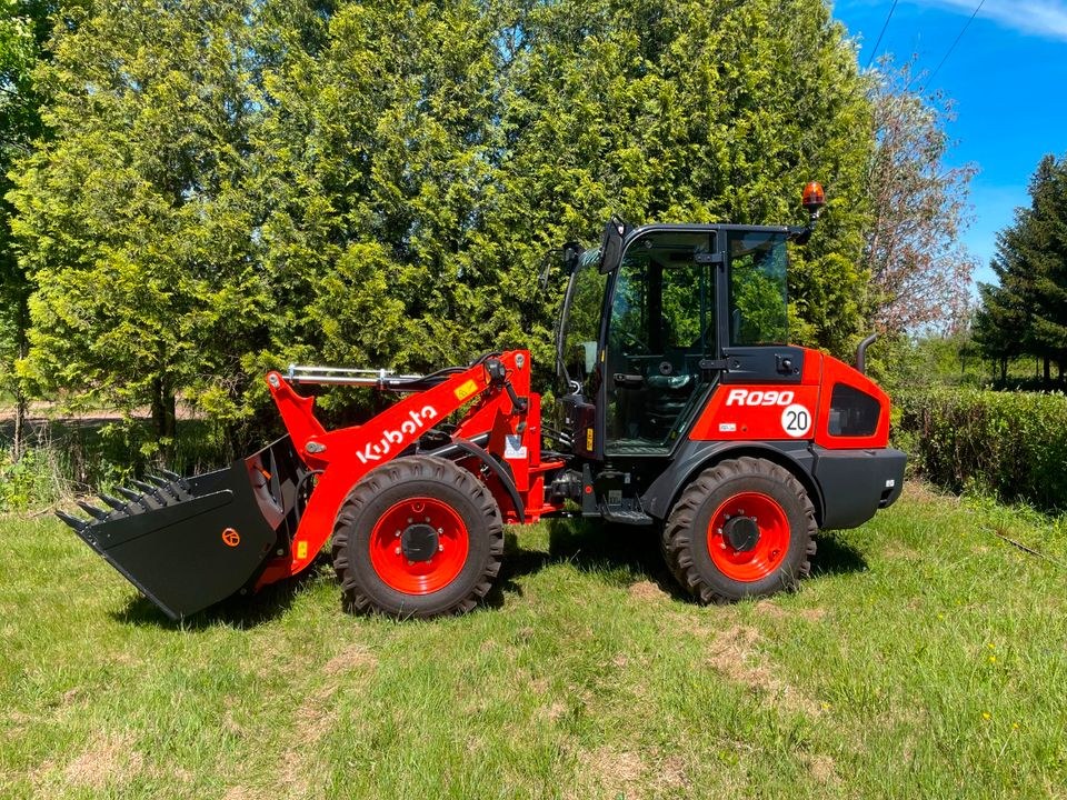 Radlader Kubota R090 mieten in Nalbach – für Schüttgut & Paletten