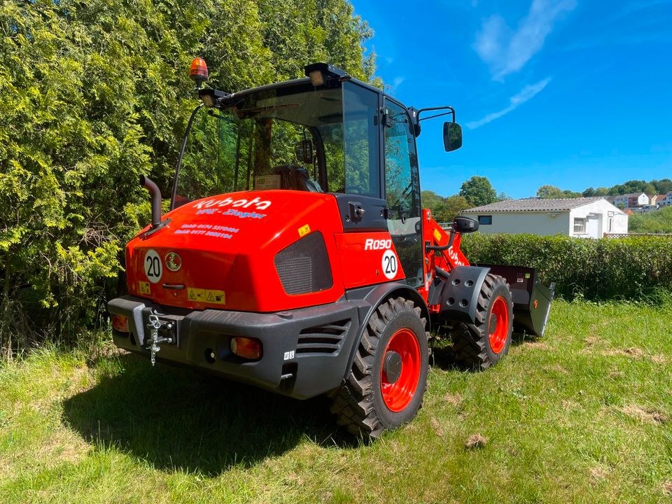 Radlader Kubota R090 mieten in Nalbach – für Schüttgut & Paletten – 4