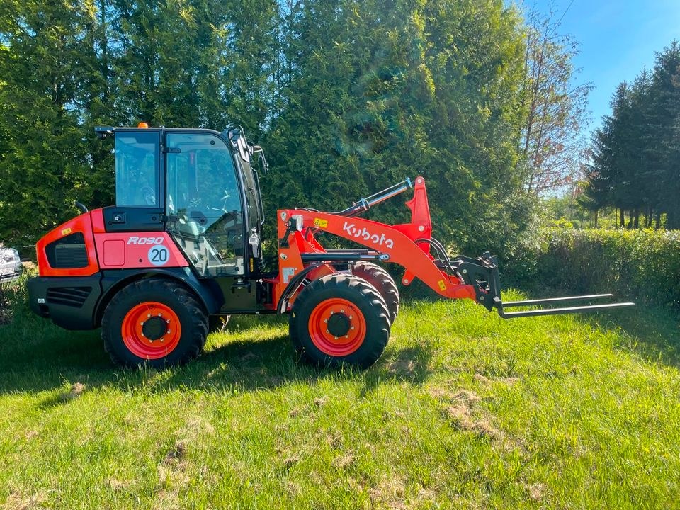 Radlader Kubota R090 mieten in Nalbach – für Schüttgut & Paletten – 3