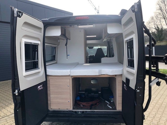Kastenwagen Cliff 600, Vollausstattung mit Standklima + Solar bei Reisemobile Pander – 3