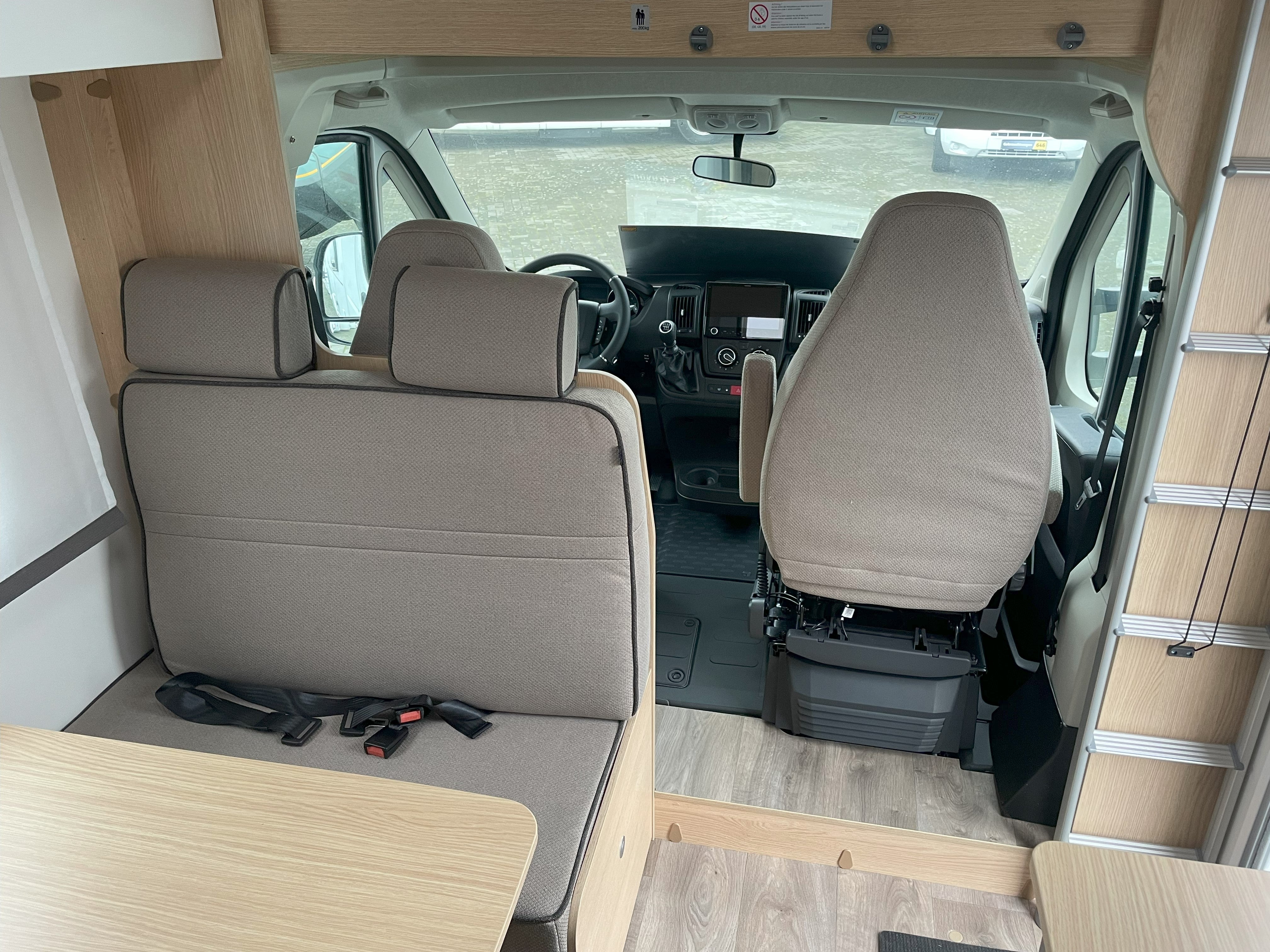 LMC A690 - Alkoven für 6 Personen – 4