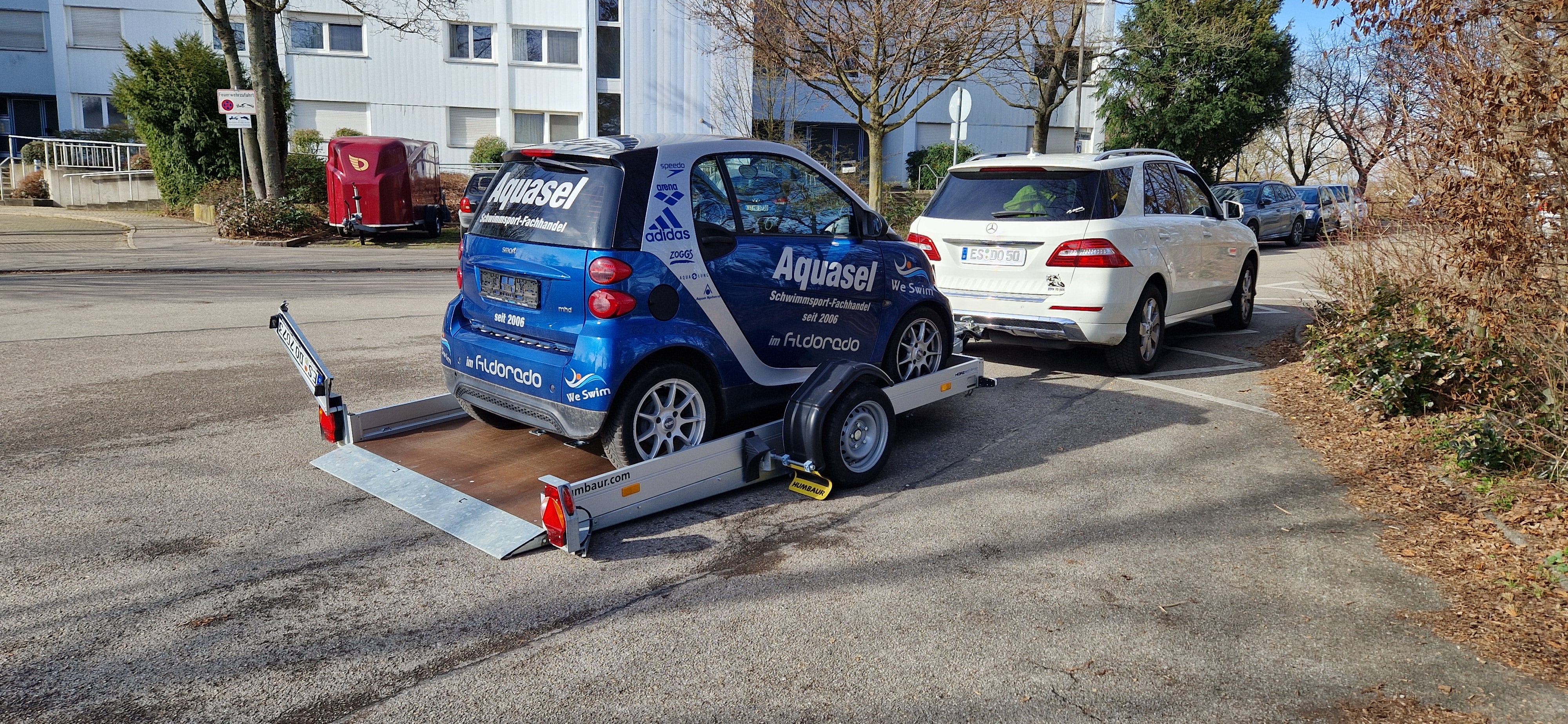 Kleinwagen Multitransport-Transport-Anhänger Absenkbar 1.8t mieten Vermietung – 2