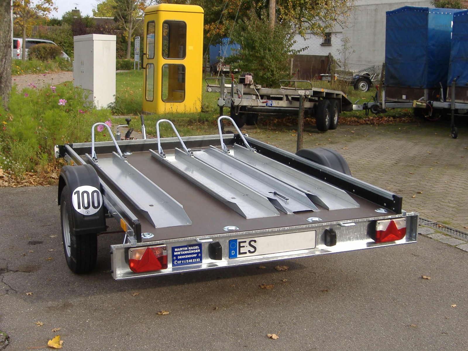 Anhänger MT4 mieten in Denkendorf – Motorradanhänger, 1200 kg