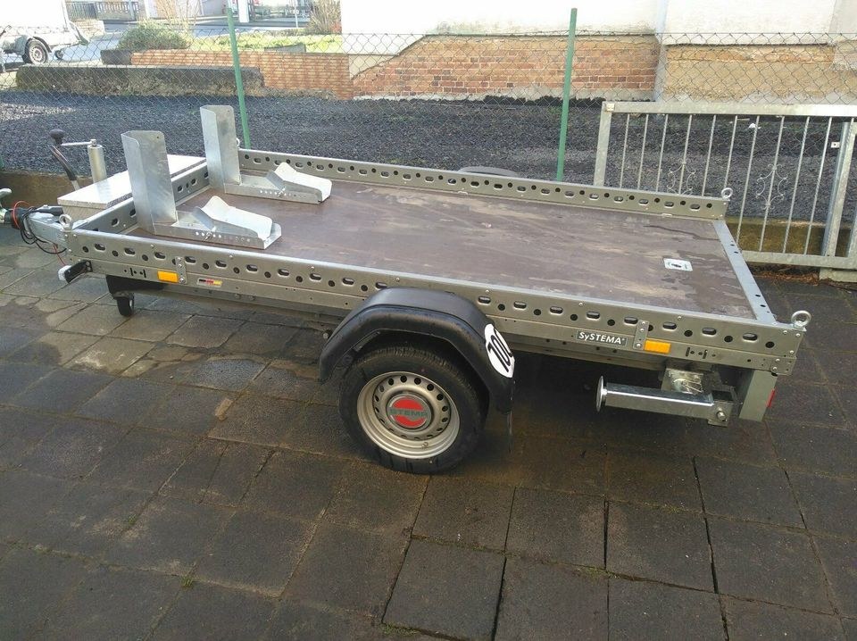 Anhänger 1500kg Plattform Motorradanhänger mieten in Hungen