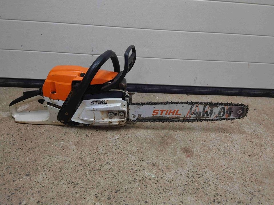 Kettensäge Stihl Einhell Akku Elektro Benzin mieten in Hungen – 2