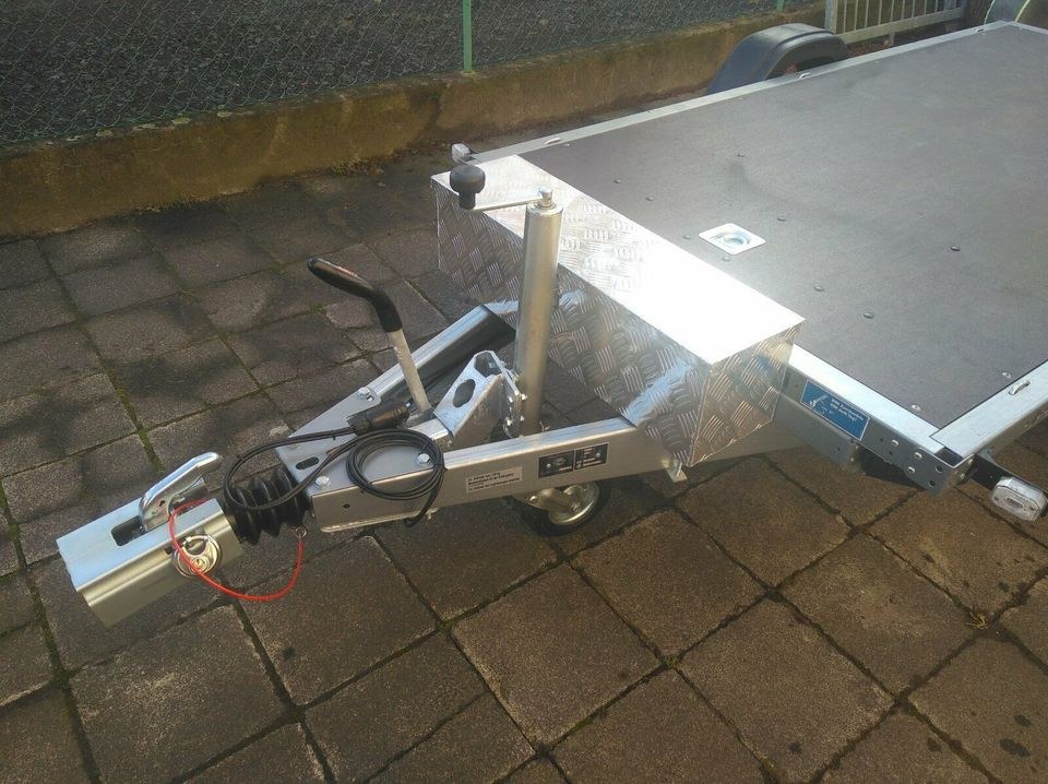 Anhänger 1500kg Plattform Quad Traktor mieten in Hungen – 4