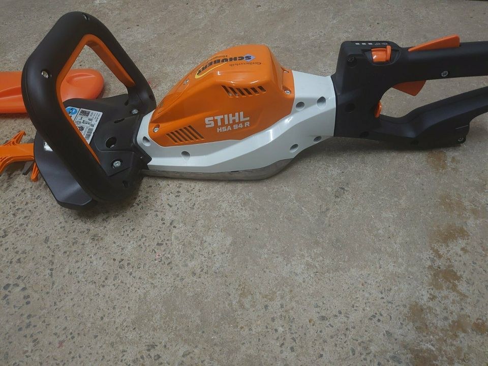 Heckenschere Stihl HSA 94R Akku 75cm Schwert mieten in Hungen – 4