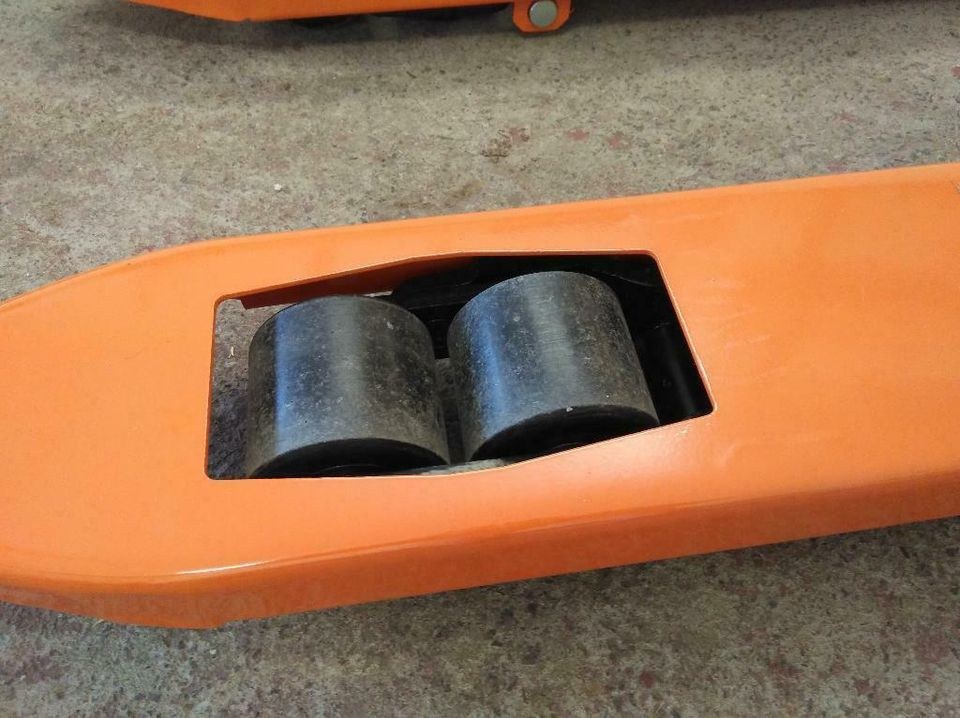 Hubwagen Gabelhubwagen Palette mieten in Hungen – für schwere Lasten – 3
