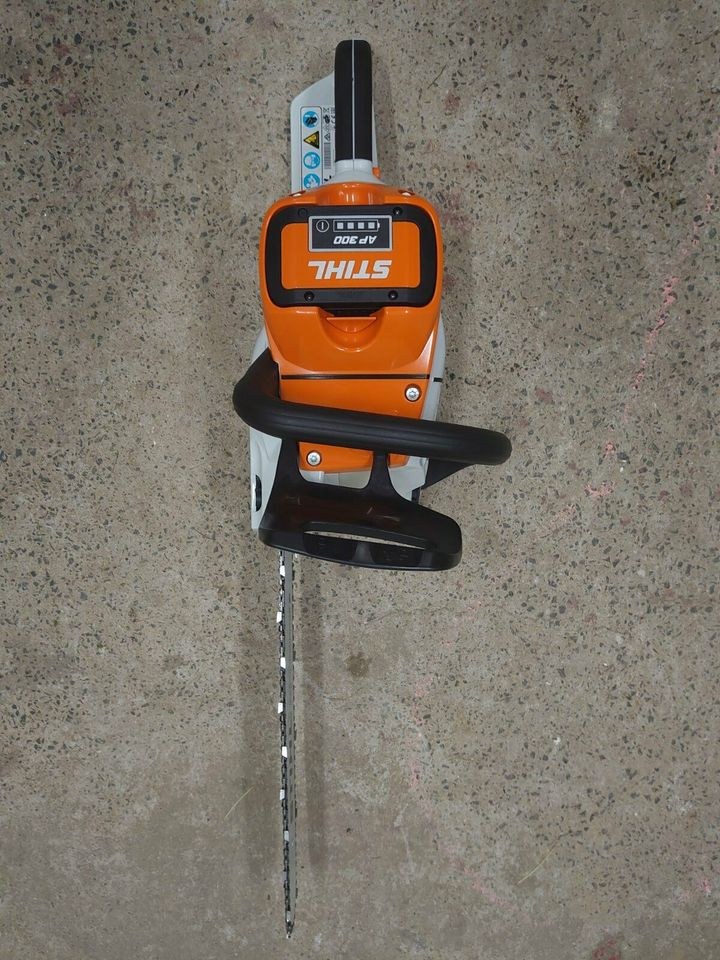 Akku Kettensäge Stihl MSA 220 inkl 40cm mieten in Hungen – 4