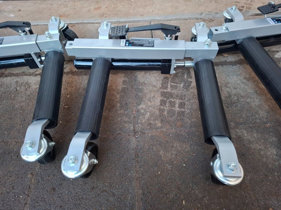 Rangierhilfe Wagenheber Auto Rangierroller 4x mieten in Hungen – 2