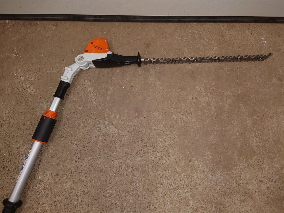 Stihl HLA 86 Teleskopheckenschere Heckenschere mieten in Hungen – 3