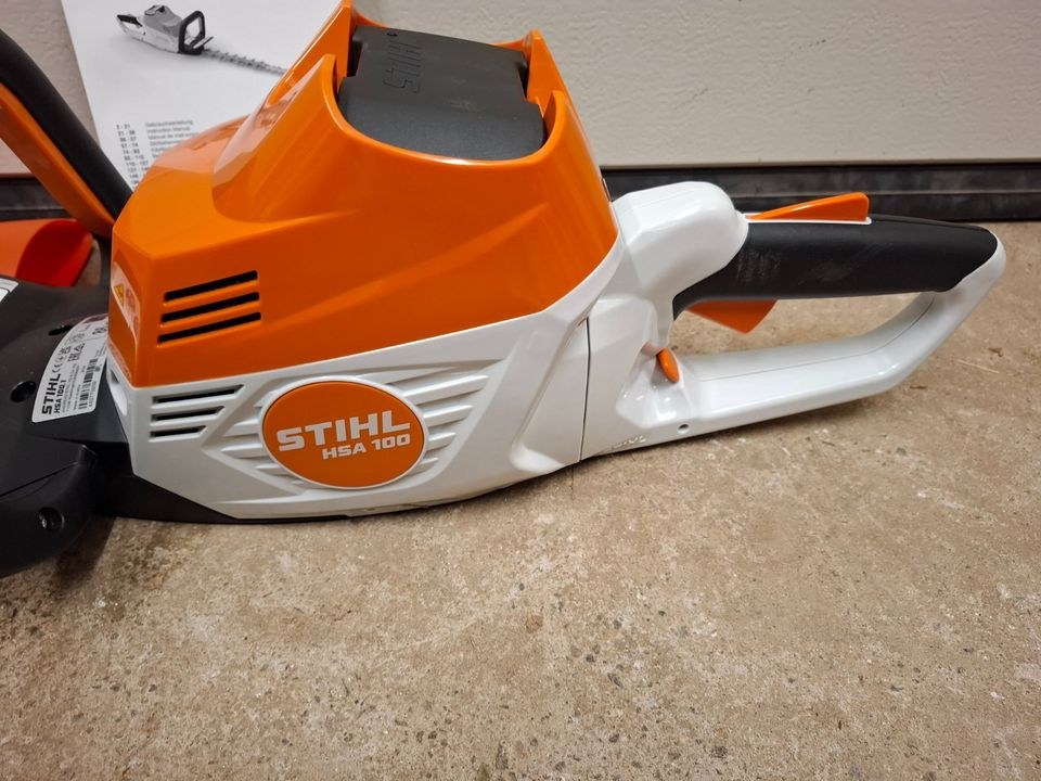 Stihl HSA 100 Heckenschere Akku AP System mieten in Hungen – 3