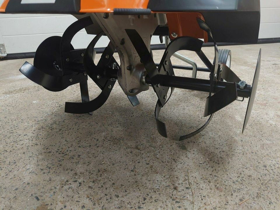 Motorhacke Motorfräse Gartenfräse Bodenfräse mieten in Hungen – 3