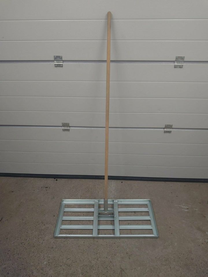Rasenrakel Rakel Levelingrake Leveler mieten in Hungen