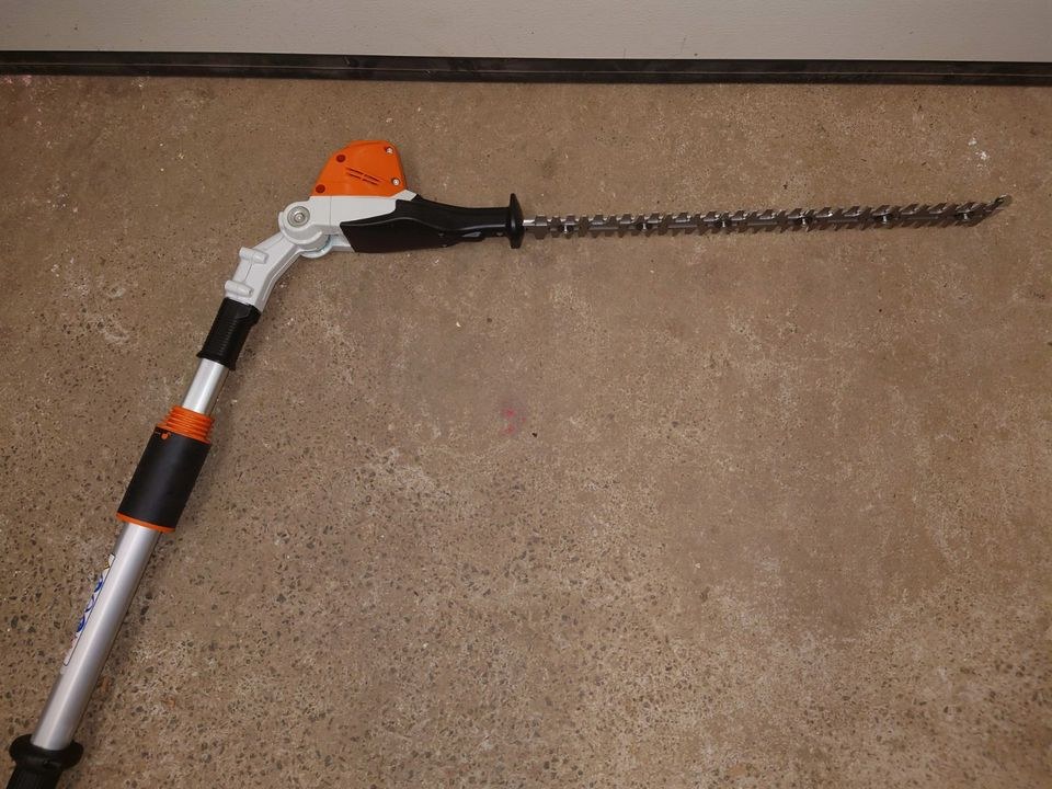 Teleskopheckenschere Akku 50cm Stihl mieten bei Geräteverleih Schubert – 2