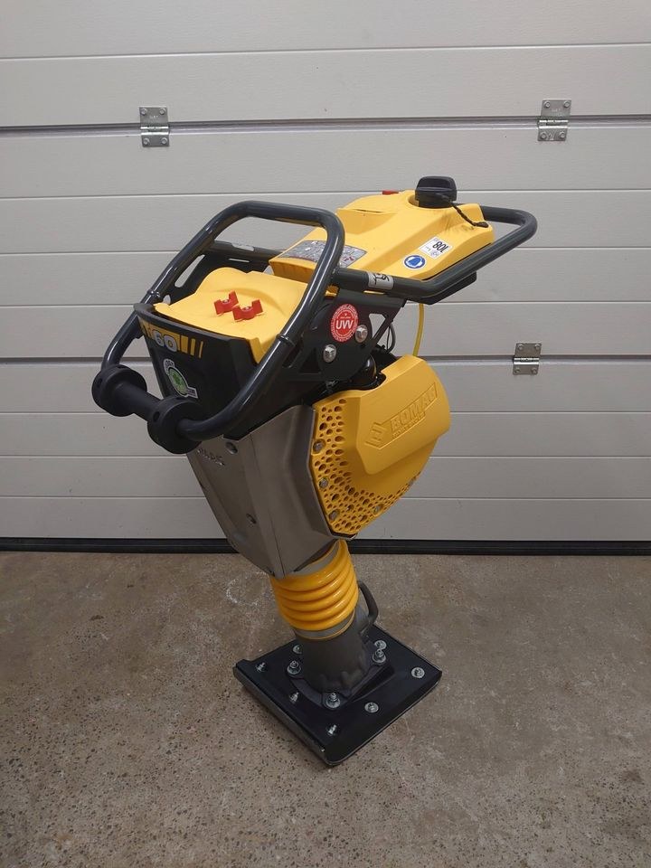Stampfer Hüpfer Frosch Bomag BT 60 mieten bei Geräteverleih Schubert
