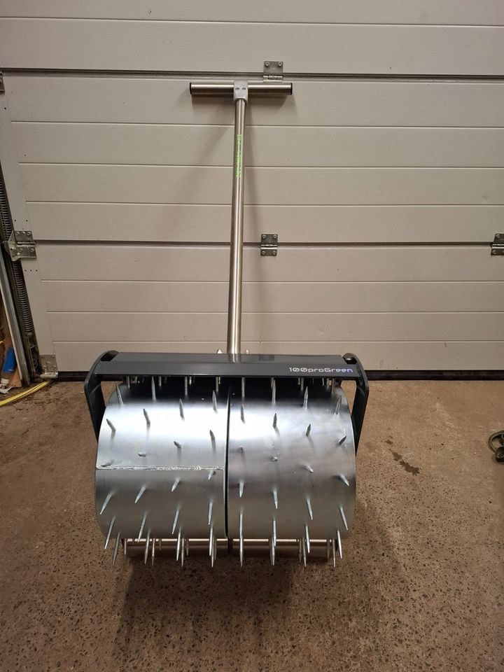 Aerifizierwalze Rasen Aerifizierer Walze 75kg mieten in Hungen – 3
