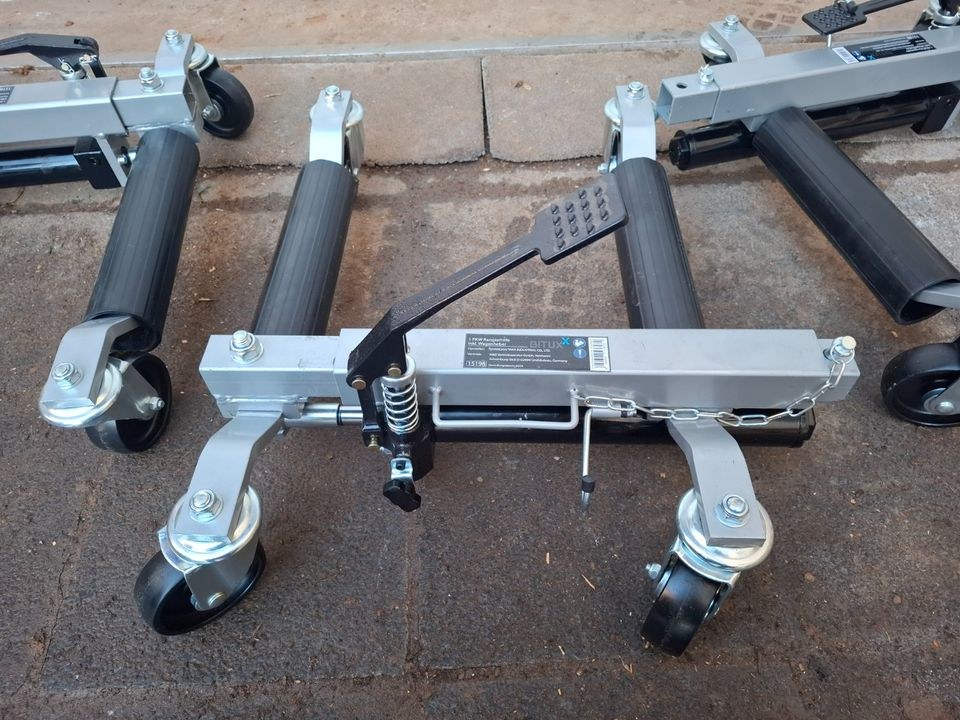 Rangierhilfe Wagenheber Auto Rangierroller 4x mieten in Hungen – 3