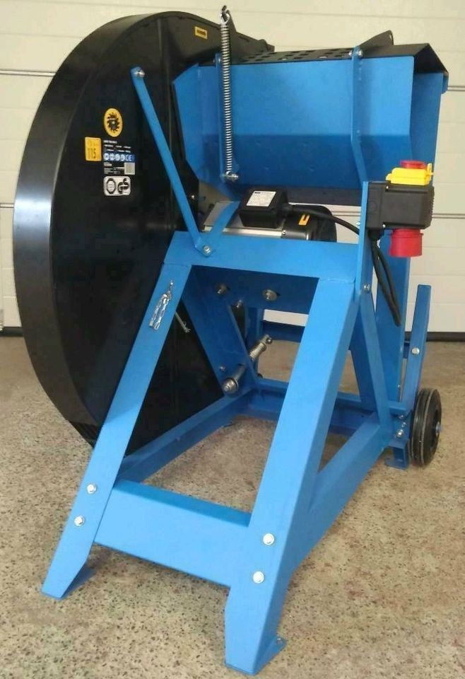 Wippsäge Kreissäge Brennholz 400V mieten bei Geräteverleih Schubert