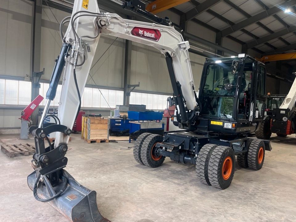 Mobilbagger Minibagger Cat Kubota 6t in Potsdam mieten – DG – 3