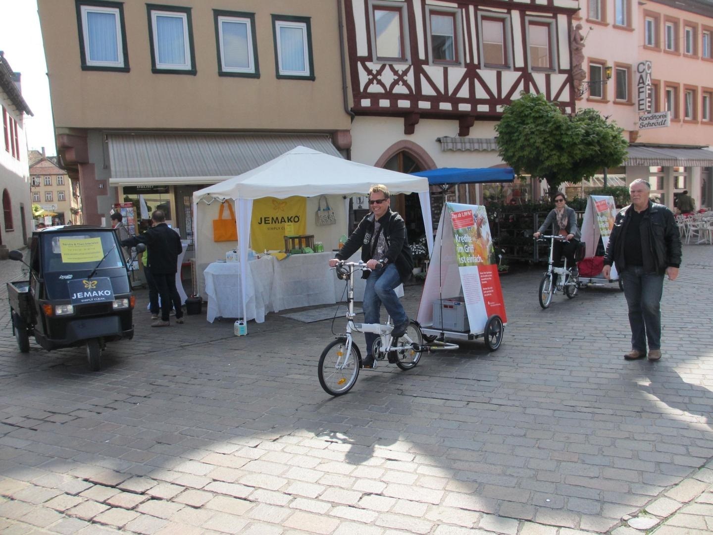 Fahrradanhänger mit Werbung für Promotionaktionen mieten in Euerbach