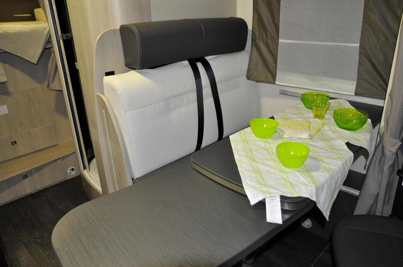 Wohnmobil mit  Alkoven mieten: Challenger C 194 ,unter 6 Meter! – 2
