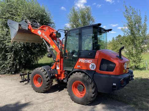 Radlader Kubota R090