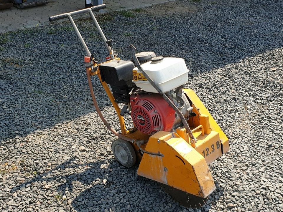 Mietpark A5 Asphaltschneider mieten in Mücke – Profi-Werkzeug auf Zeit – 3