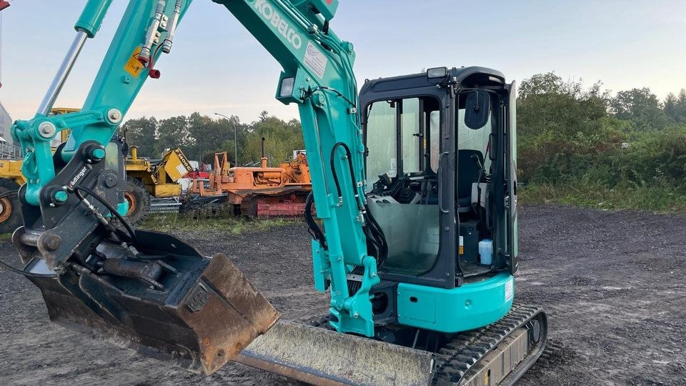Mietpark A5 Minibagger Kobelco 2,8t mieten bei Mietpark A5 – 2