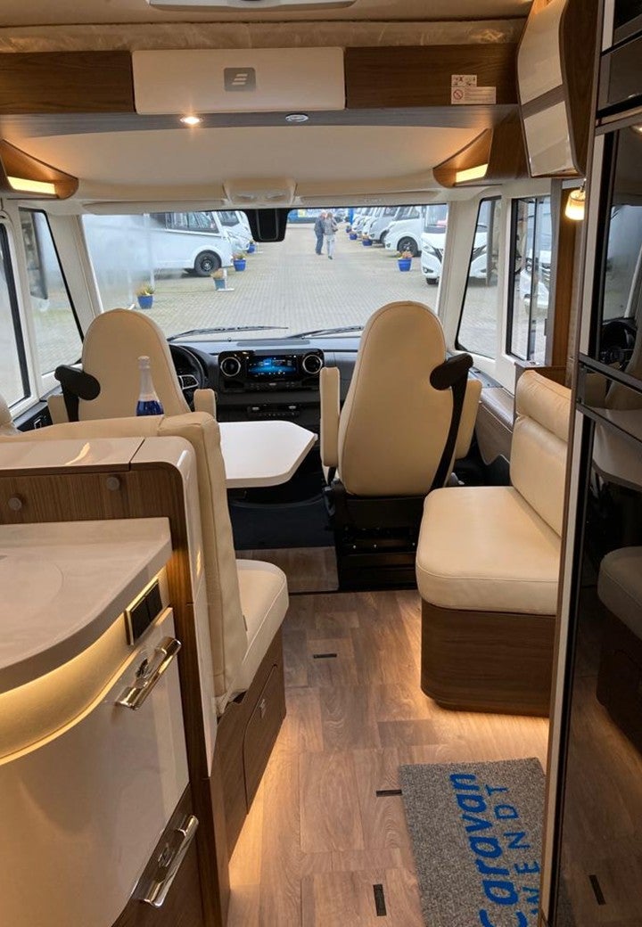 Firstclass Hymer B 880 – 2