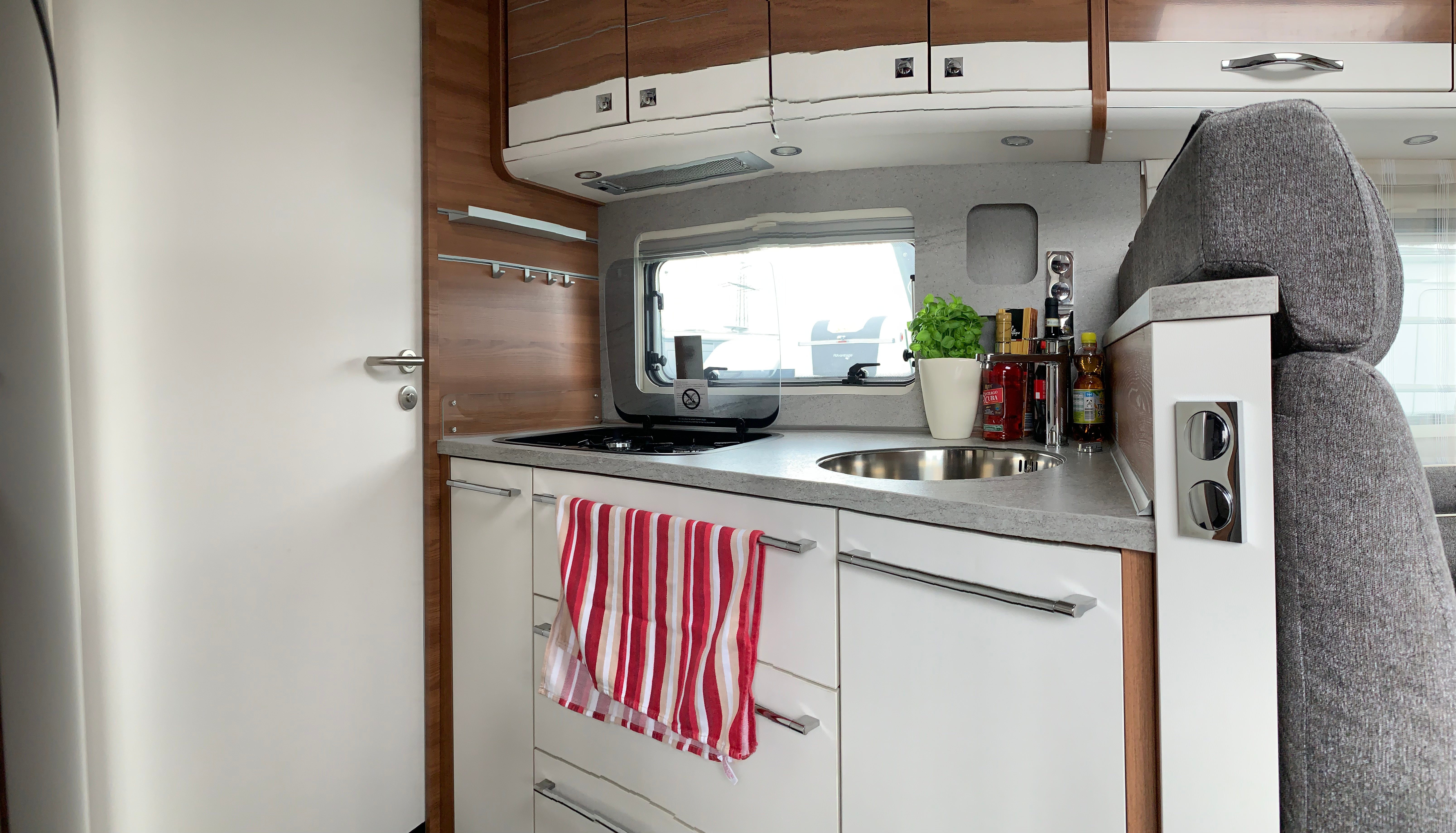 Luxus Premium Firstclass Wohnmobile Vollintegriert teilintegriert Standklimaanlage – 4