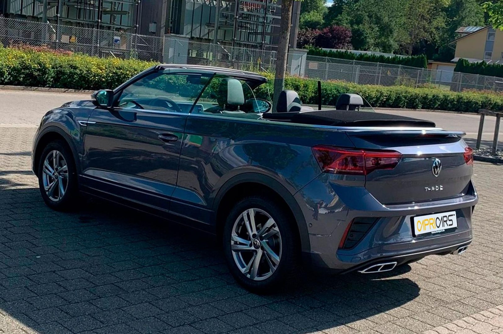 VW T-Roc Cabrio mieten in Villingen-Schwenningen – 3