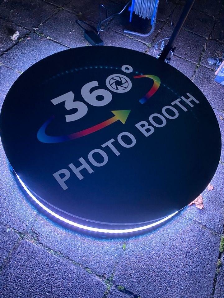 360 Grad Fotobox Fotobooth Videobox rundum mieten in Lambsheim – 2