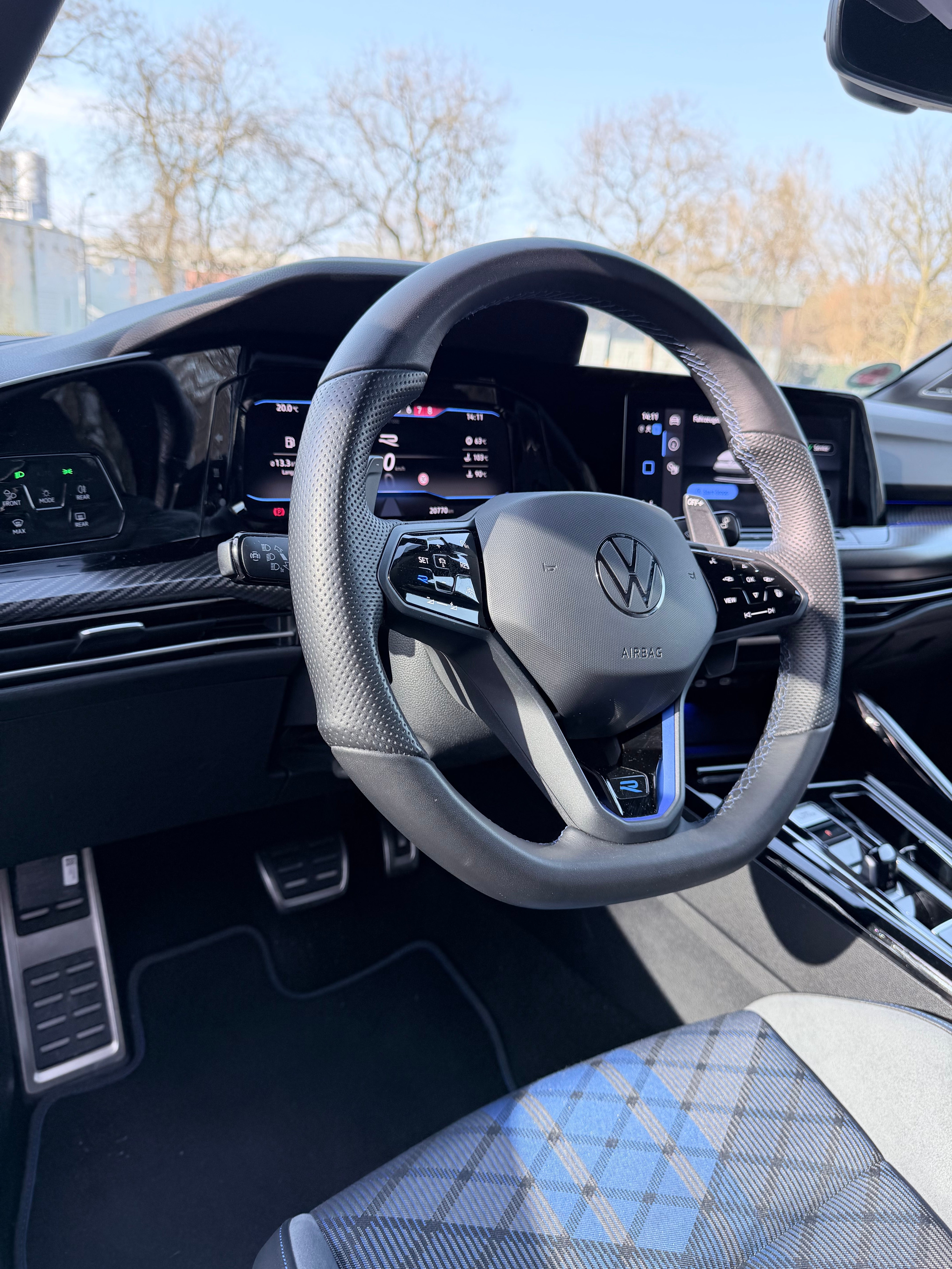 VW Golf 8R Performance 20 Years 333 PS – 3