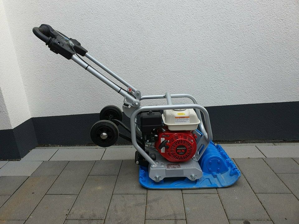 Rüttelplatte Vibrationsplatte 83Kg mieten bei MH Maschinen Erft
