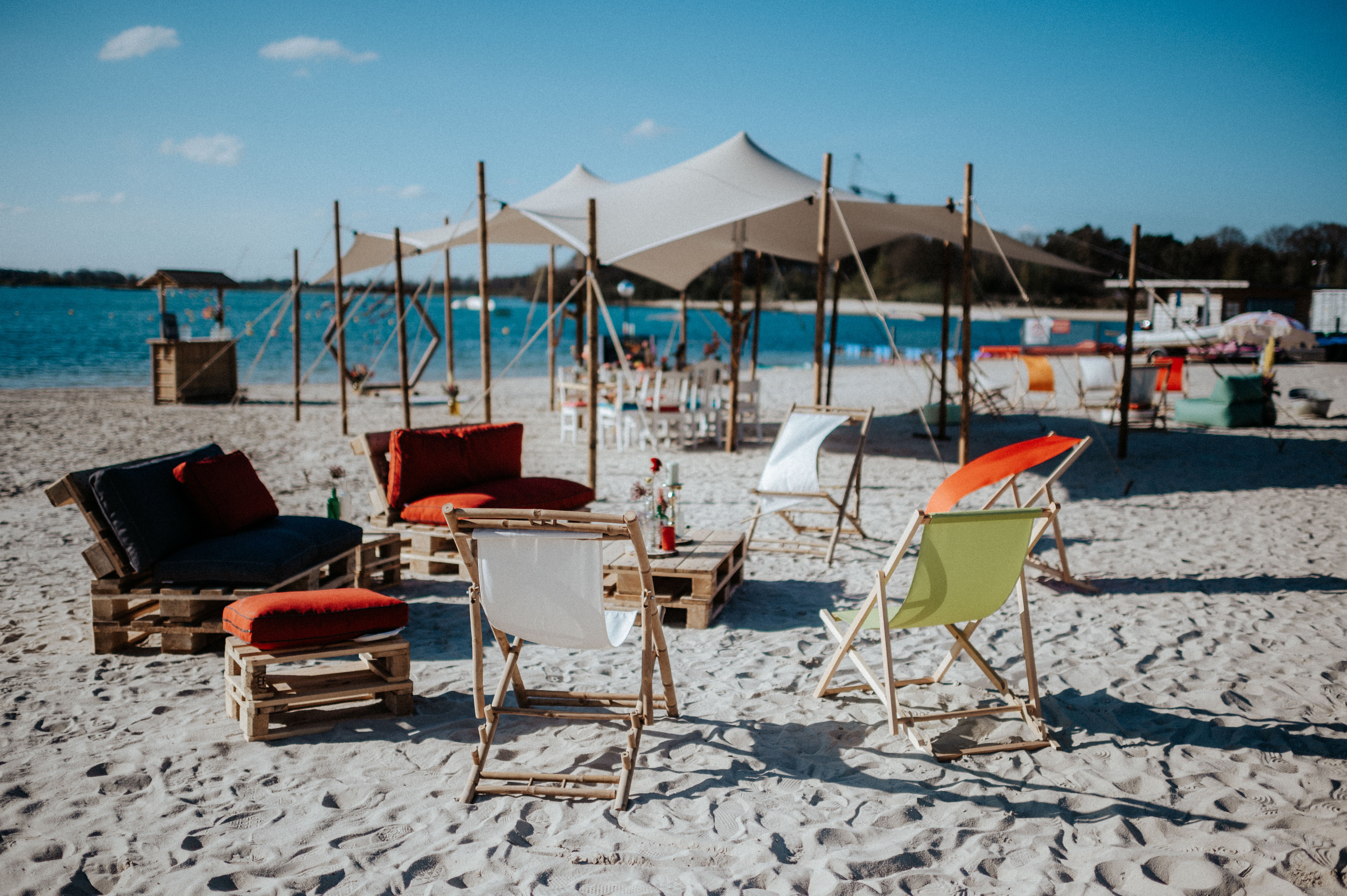 Liegestühle - Sonnenschirme - Strandkörbe - Sitzsäcke - Loungemöbel - Beach - Shabby - Industrial