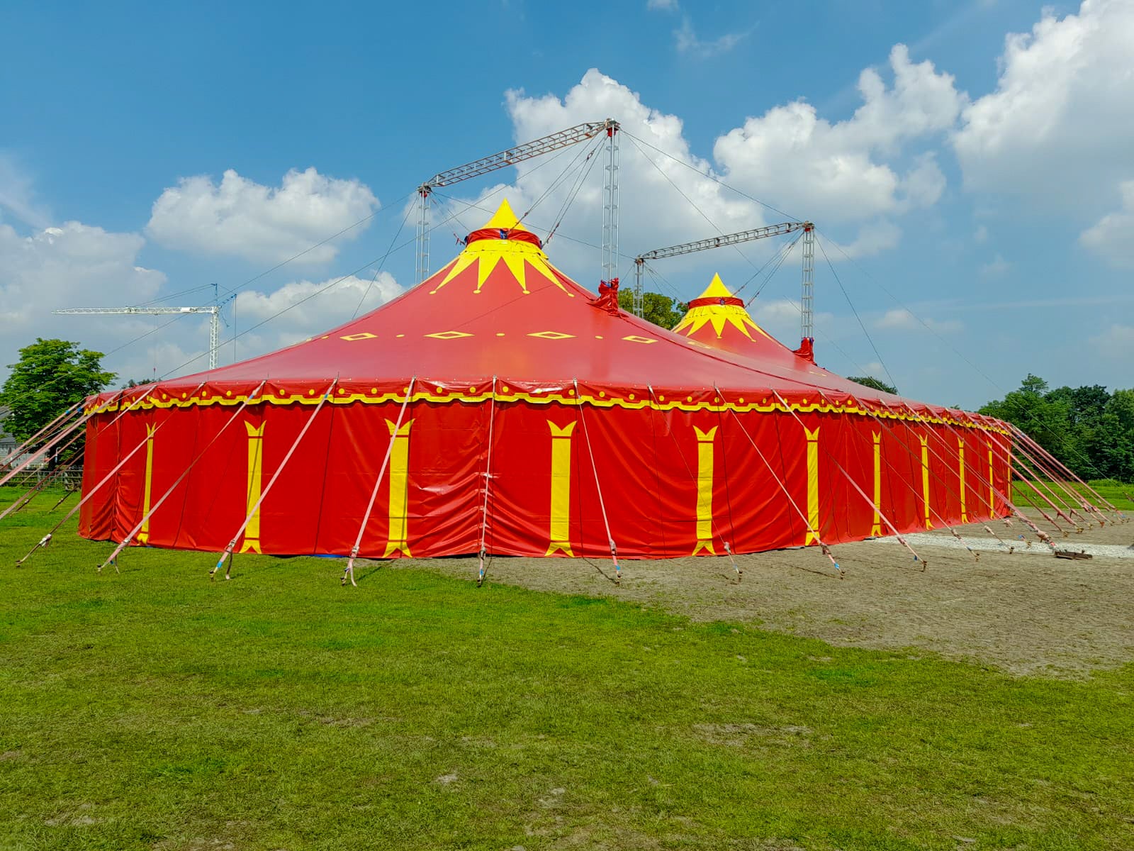 Zirkuszelt 780m² - 4 Master - rot/gelb - Gala -Firmenevent - Festival – 4