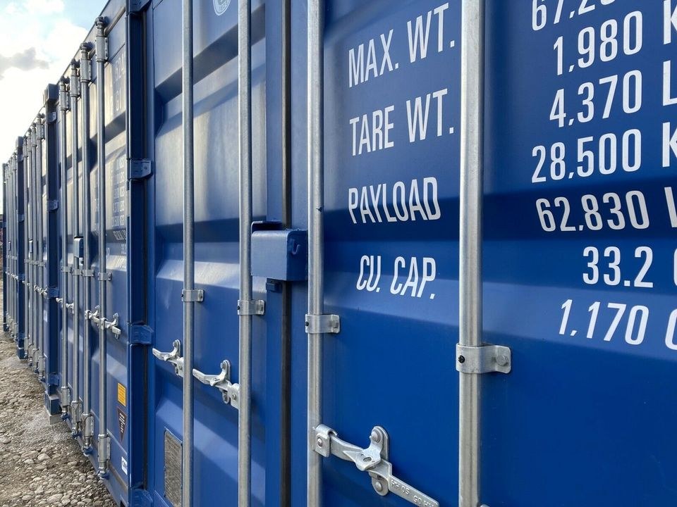Lagercontainer 20 Fuß Selfstorage ohne Strom mieten bei menzinger