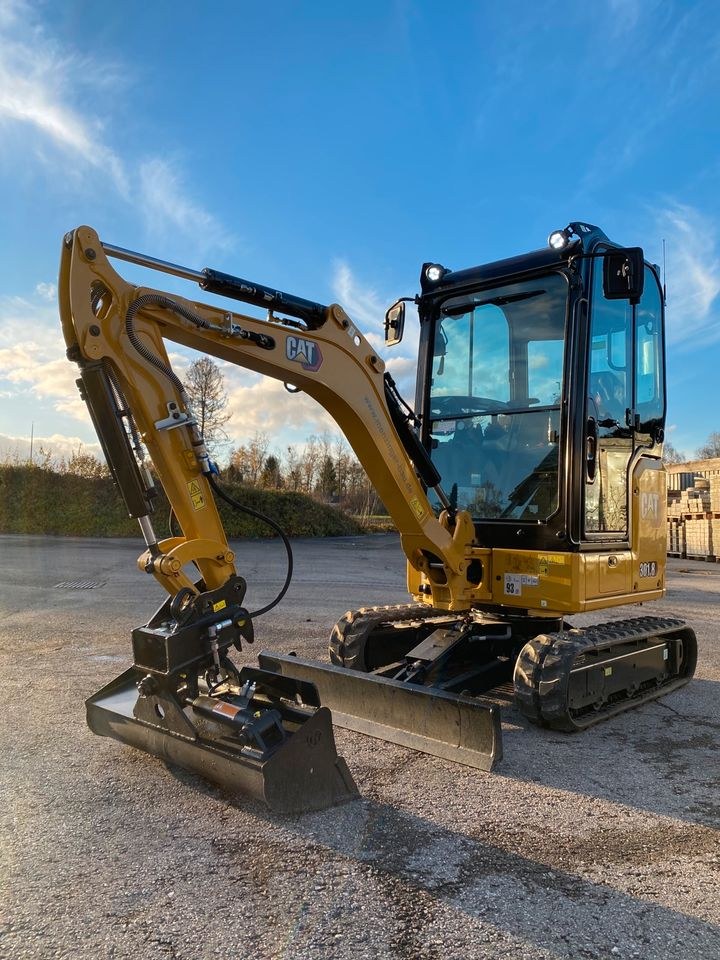 CAT Minibagger 900kg 2800kg 300.9D 301.6 301.8 mieten bei menzinger – 3