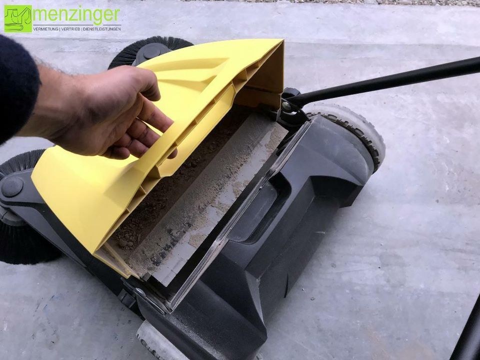 KÄRCHER S650 Kehrmaschine Handkehrmaschine mieten bei menzinger – 4
