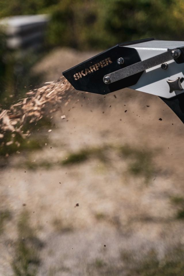 SKARPER X23e Holzhäcksler Schredder Chipper mieten bei menzinger – 4