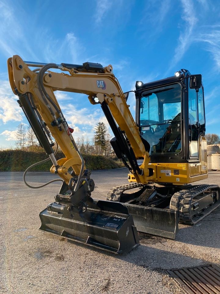 CAT Minibagger 900kg 2800kg 300.9D 301.6 301.8 mieten bei menzinger – 4