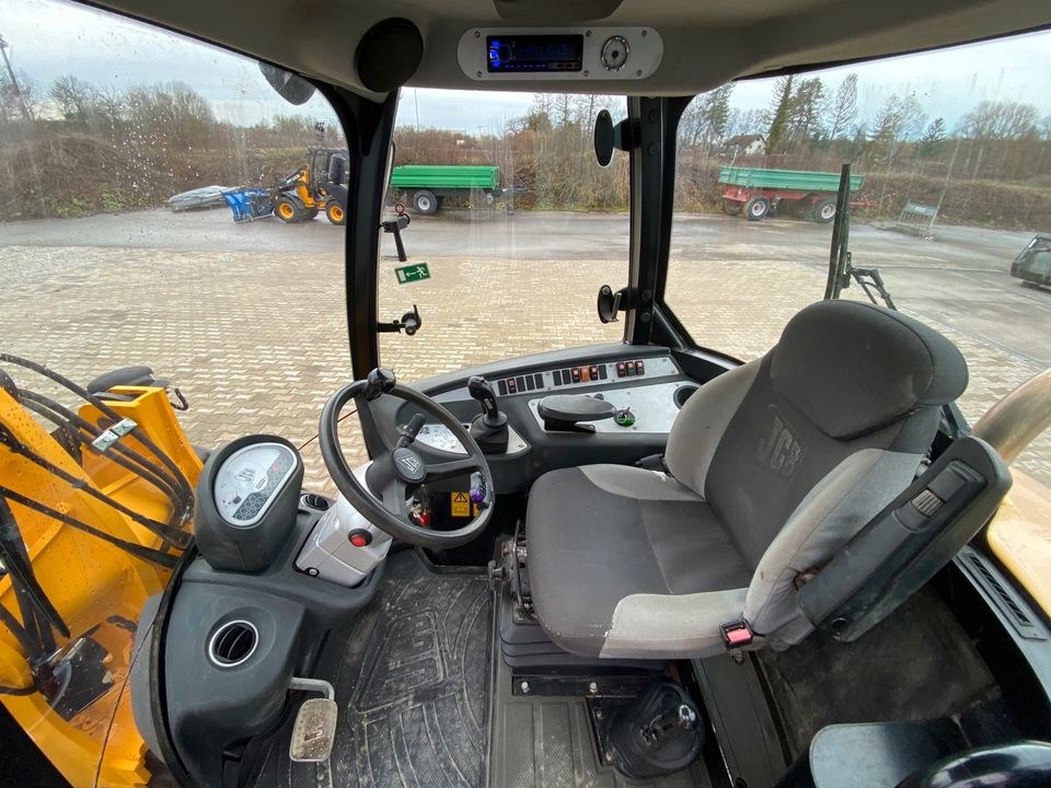 Radlader JCB 406 Palettengabel Klappschaufel mieten bei menzinger – 4