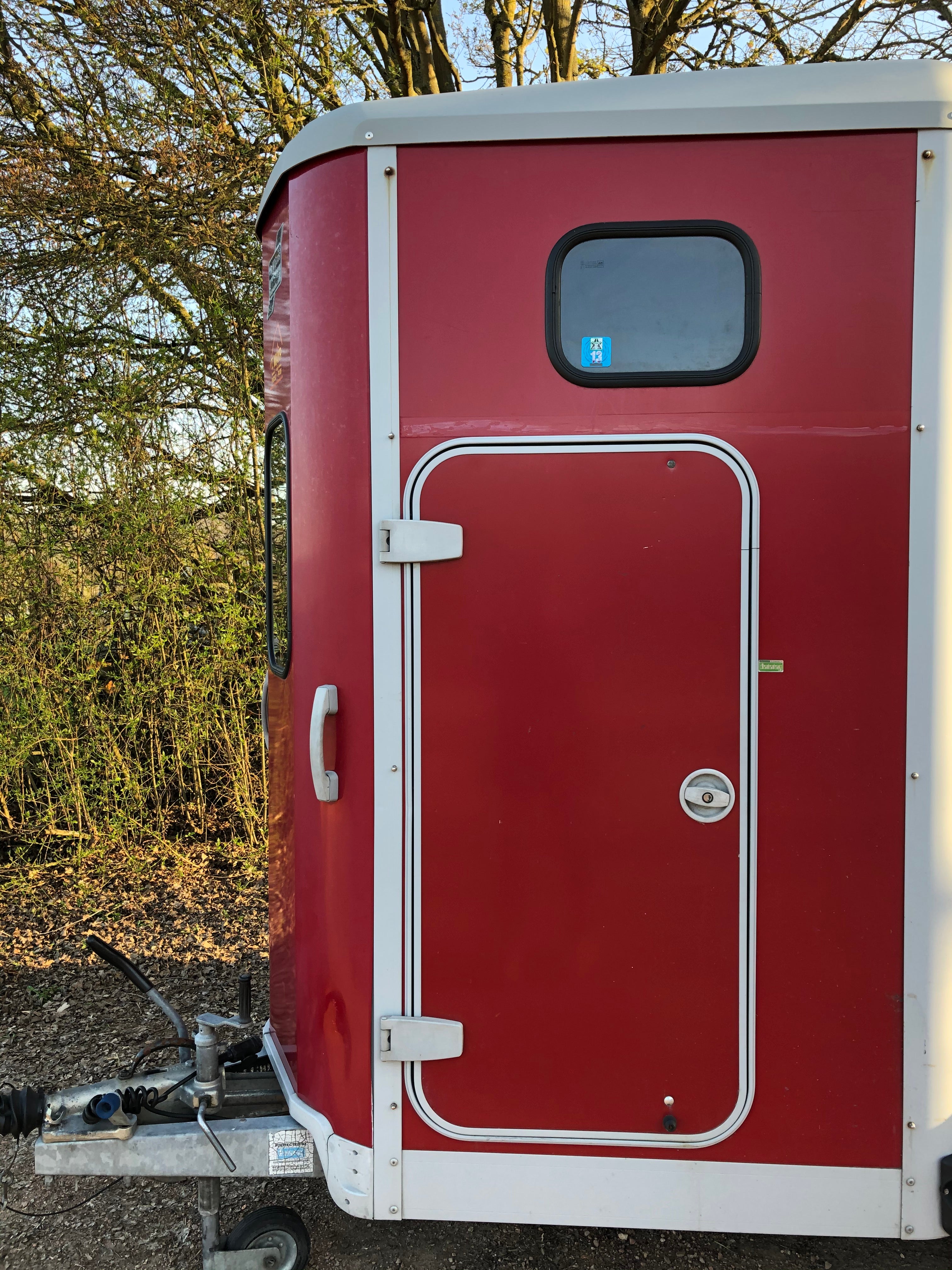 Pferdeanhänger mit Frontausstieg Ifor Williams HB 506 – 3