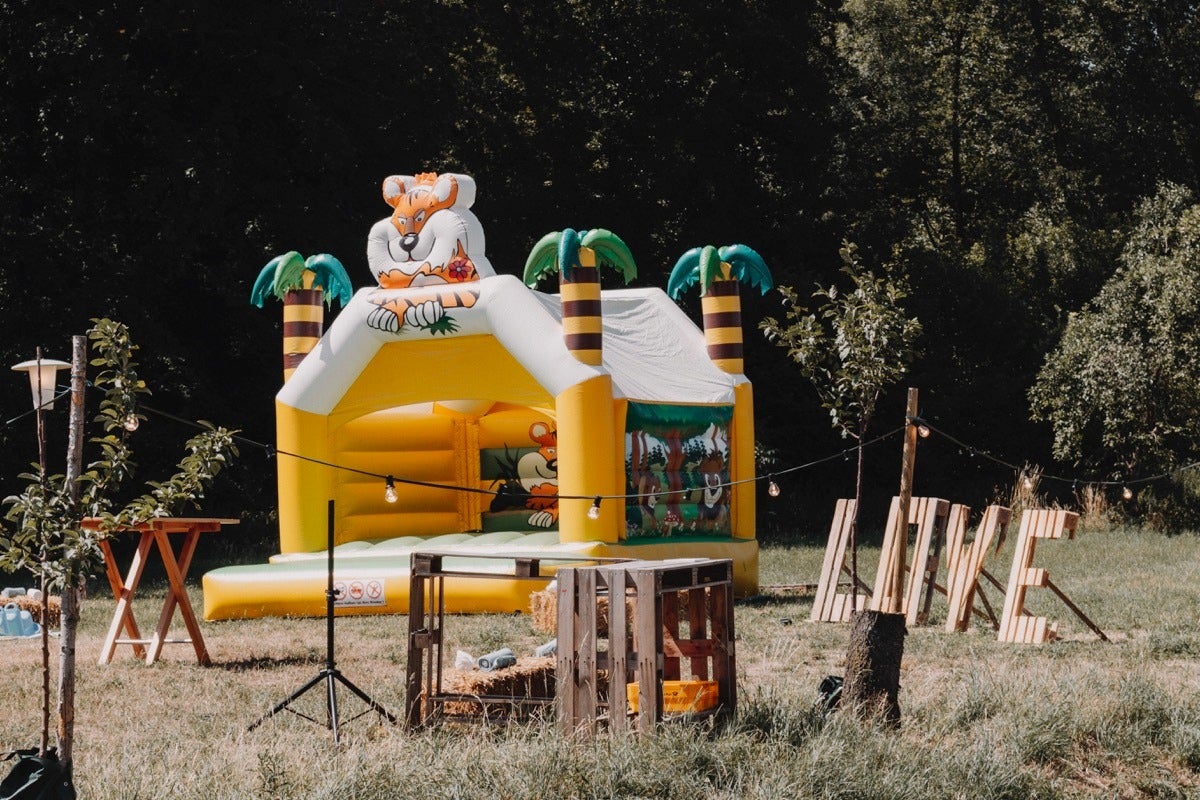 Hüpfburg Tiger Castle