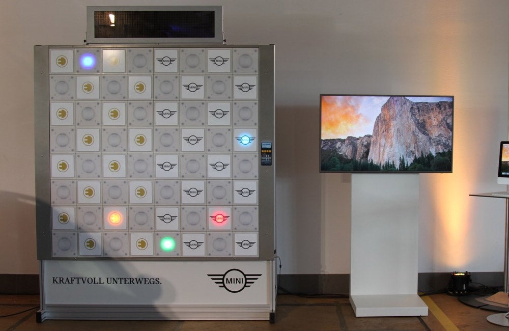 Reaktionswand | twall | Touch Wall | twall® 64 | twall 64 – 2