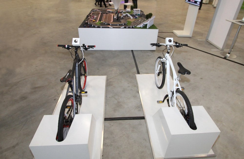 Bike Carrera Bahn | Carrera Bahn mit Fahrradantrieb | fahrradangetriebene Carrera Bahn | Fahrrad Autorennbahn | Rennbahn | Bike Slotcar – 3
