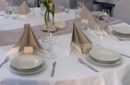 Teller Besteck Kaffee Service mieten in Großenwiehe – für alle Gäste – 2