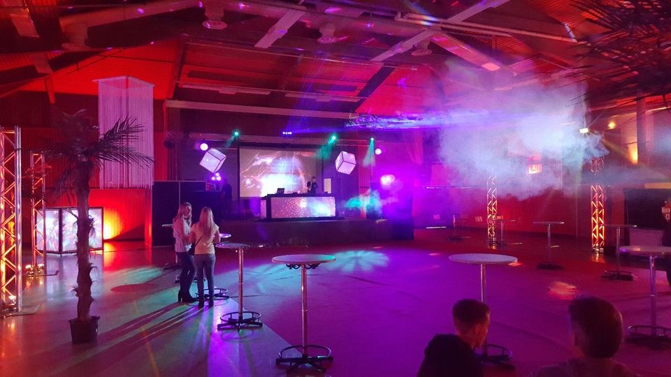 Lichtanlage Lichtshow Equipment Lichteffekte mieten in Großenwiehe – 4
